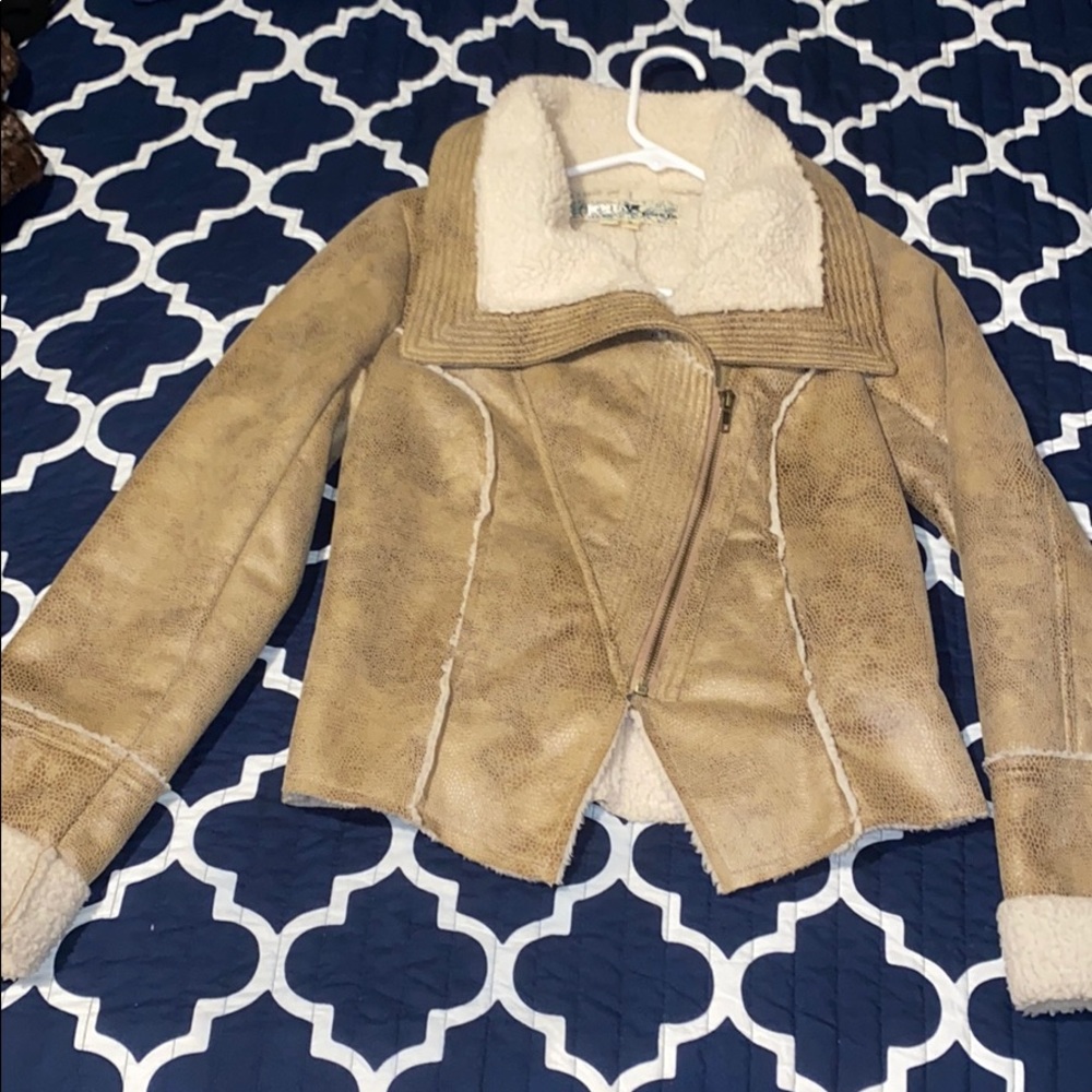 Size Small Jacket In Perfect Condition - image 1